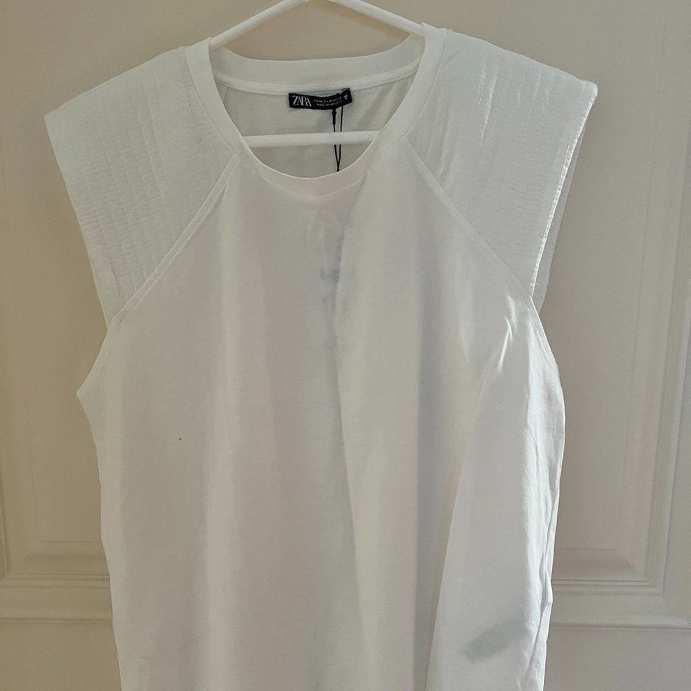 Zara white T shirt with shoulder detail.